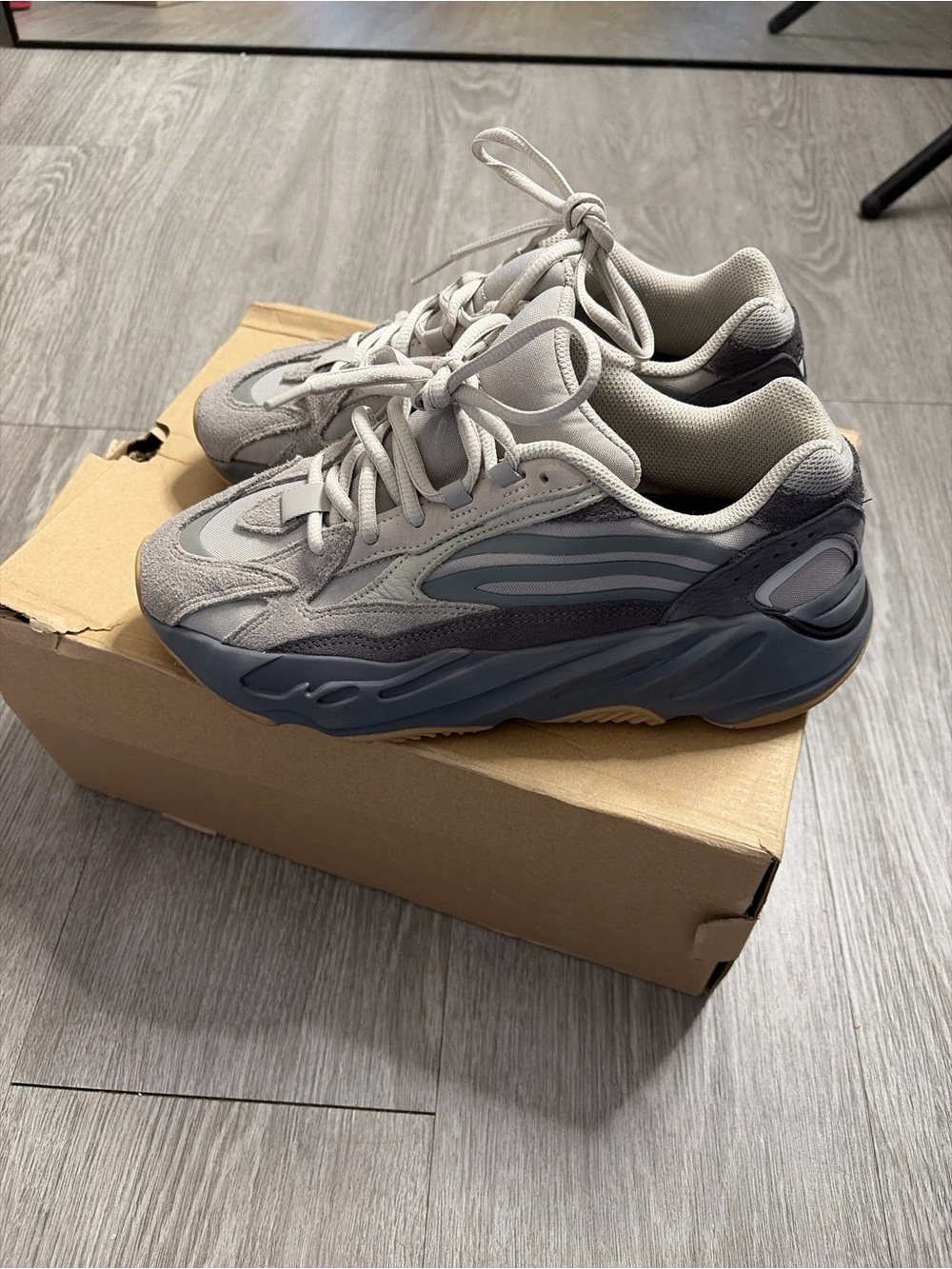Yeezy 700 Tephra